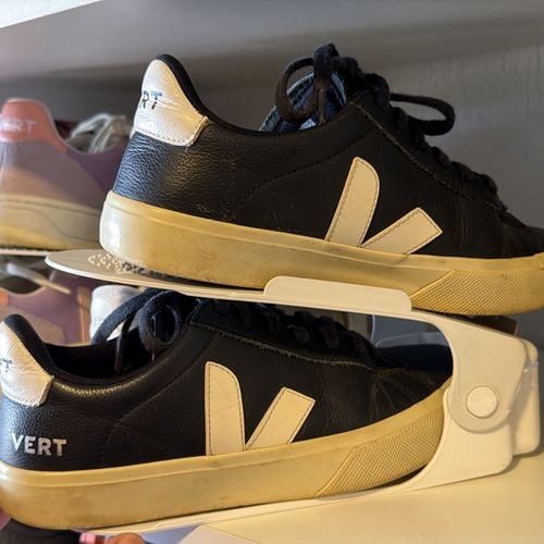 tenis vert couro preto 36 143548133?action_source=31946&ref=home_home&rsp=1&rspix=1
