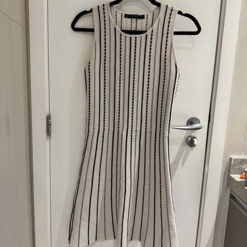 vestido social zara m 150870673?action_source=76596&ref=home_home&rsp=1&rspix=1