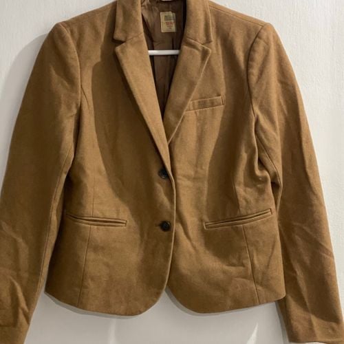 blazer feminino gap caramelo la 01 145771323?action_source=74450&ref=home_home&rsp=1&rspix=1