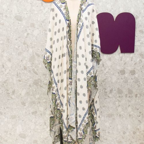 xale off white estampado mixed 141031142?action_source=70555&ref=home_home&rsp=1&rspix=1