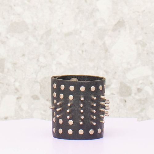 pulseira punk gotic 141997459?action_source=71314&ref=home_home&rsp=1&rspix=1