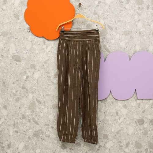 calca verde oliva nati vozza 135453456?action_source=67750&ref=home_home&rsp=1&rspix=1