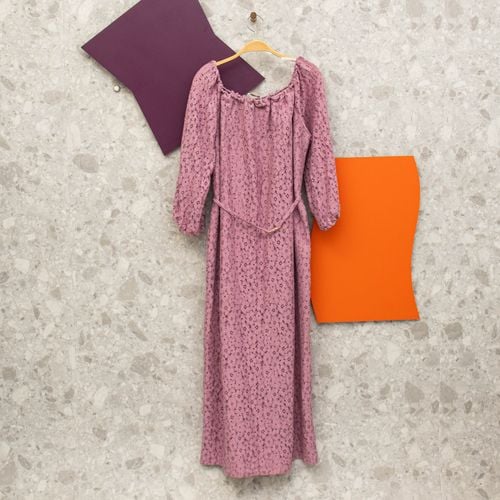 vestido rosa danacao renda lilly sarti 135453525?action_source=69367&ref=home_home&rsp=1&rspix=1