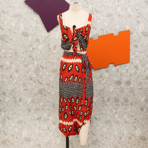 macacao sarong vermelho eyes waiwai x betina de luca 135242024?action_source=67552&ref=home_home&rsp=1&rspix=1