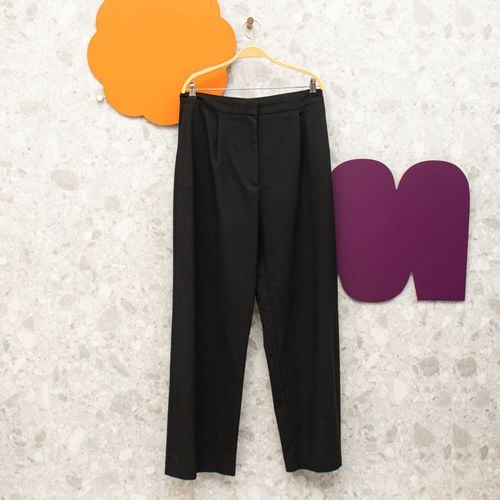 calca pantalona preta zara 142330743?action_source=71446&ref=home_home&rsp=1&rspix=1