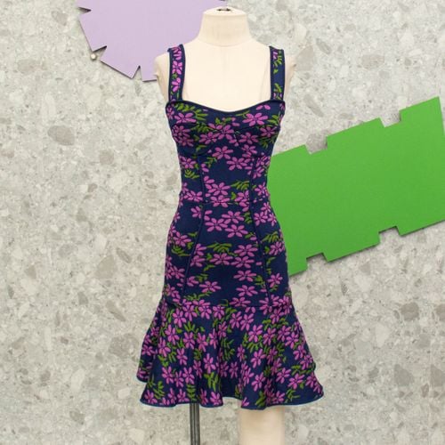 vestido azul marinho floral lolitta 124960476?action_source=68377&ref=home_home&rsp=1&rspix=1