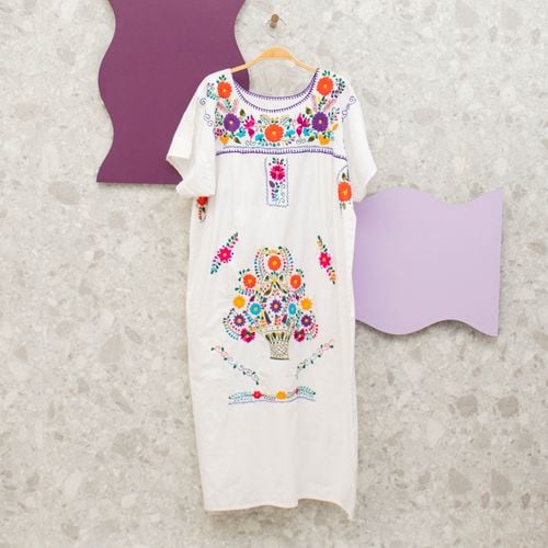 vestido midi branco bordado 141166273?action_source=70621&ref=home_home&rsp=1&rspix=1