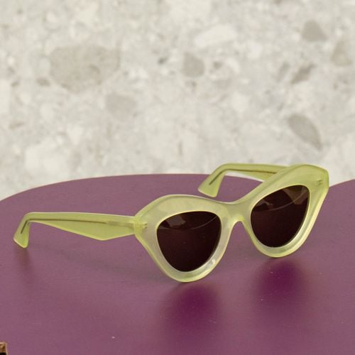 oculos de sol verde animale x archai 125728485?action_source=65407&ref=home_home&rsp=1&rspix=1