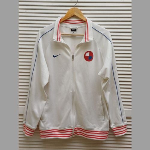 jaqueta nike chile vintage g 144448461?action_source=72470&ref=home_home&rsp=1&rspix=1