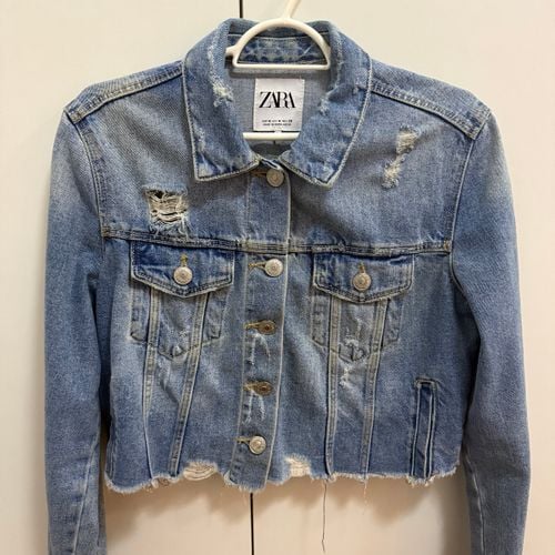 jaqueta jeans zara cropped feminina m 145831790?action_source=31319&ref=home_home&rsp=1&rspix=1