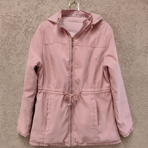 jaqueta parka dupla face rosa com capuz 142181358?action_source=31319&ref=home_home&rsp=1&rspix=1