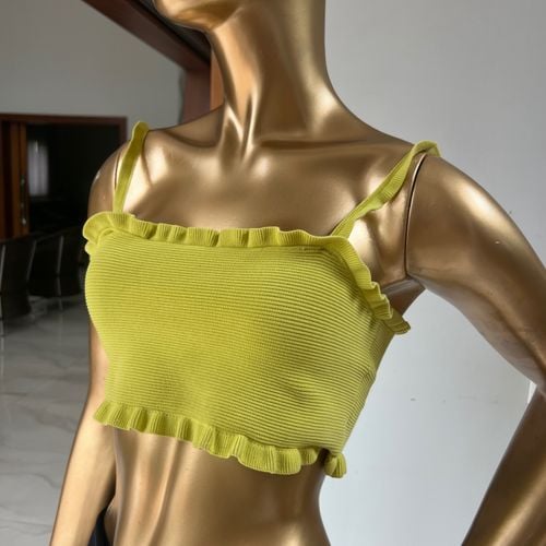 top cropped verao babados zara 114003447?action_source=68477&ref=home_home&rsp=1&rspix=1