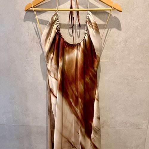 vestido longo plissado zara 136239047?action_source=31319&ref=home_home&rsp=1&rspix=1