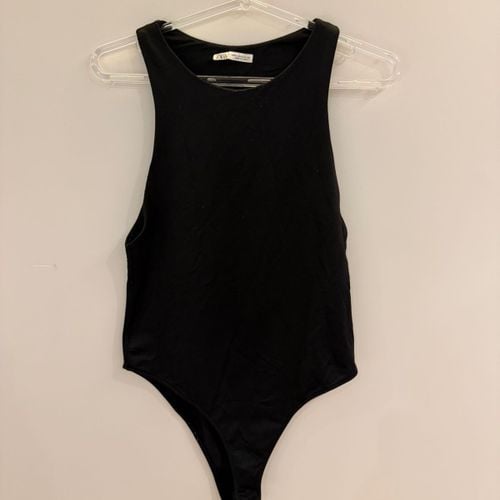 body zara preto m 144107072?action_source=75772&ref=home_home&rsp=1&rspix=1