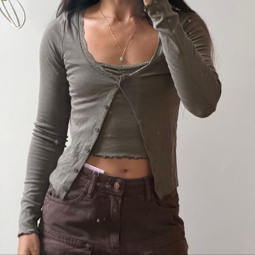 cardigan top bershka 134425326?action_source=69599&ref=home_home&rsp=1&rspix=1