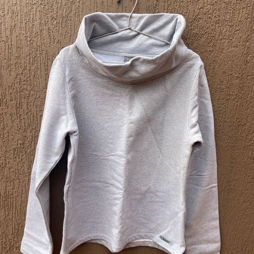 blusa hering manga longa g cinza 143729360?action_source=74450&ref=home_home&rsp=1&rspix=1