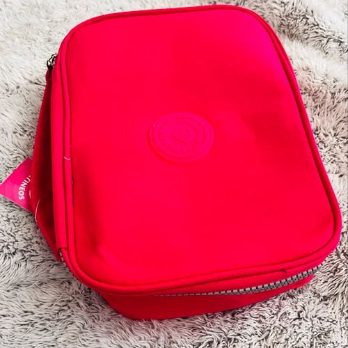 estojo com divisoria escolar infantil rosa 133875695?action_source=67388&ref=home_home&rsp=1&rspix=1