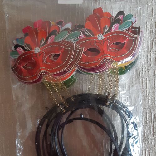 tiara mascara carnaval pct 10 pcs fantasias decoracao 117557199?action_source=67456&ref=home_home&rsp=1&rspix=1