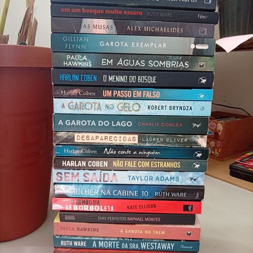 combo 20 livros thriller policial e misterio 149021374?action_source=75770&ref=home_home&rsp=1&rspix=1