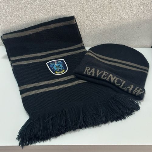 conjunto cachecol e gorro ravenclaw harry potter 145509674?action_source=67222&ref=home_home&rsp=1&rspix=1