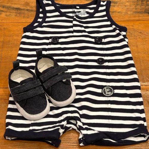 macaquinho e sapatinho tiptop 114448923?action_source=70721&ref=home_home&rsp=1&rspix=1