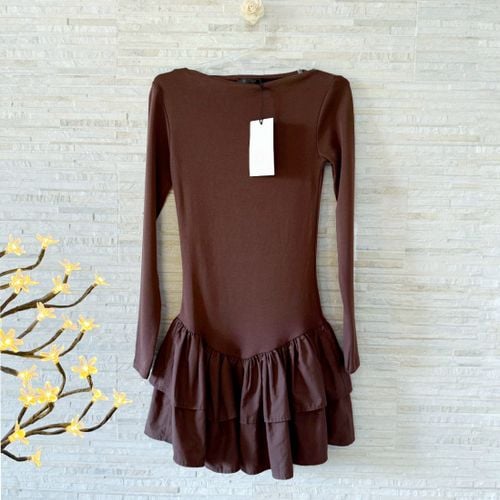 vestido babados zara 140027125?action_source=31319&ref=home_home&rsp=1&rspix=1