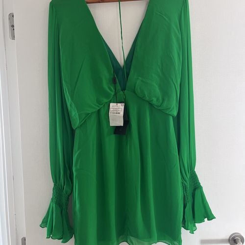 vestido animale nature green 139644467?action_source=31319&ref=home_home&rsp=1&rspix=1