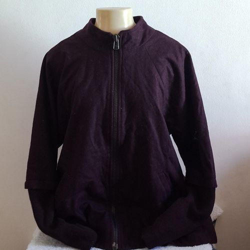 casaco feminino shoulder tam m 145300952?action_source=67222&ref=home_home&rsp=1&rspix=1