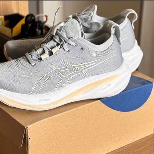 tenis asics gel nimbus 26 feminino 38 147516112?action_source=67222&ref=home_home&rsp=1&rspix=1