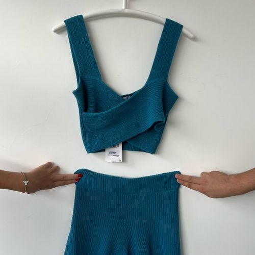 conjunto de trico 132176939?action_source=75772&ref=home_home&rsp=1&rspix=1