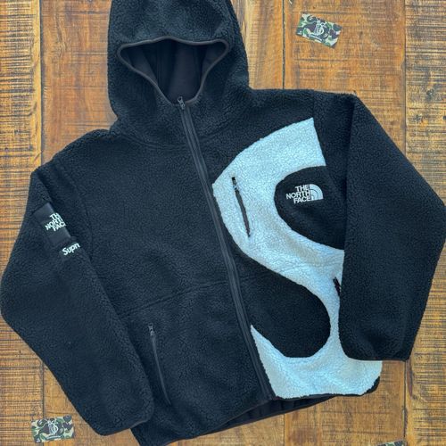jaqueta therma fleece supreme x the north face 135896882?action_source=68872&ref=home_home&rsp=1&rspix=1