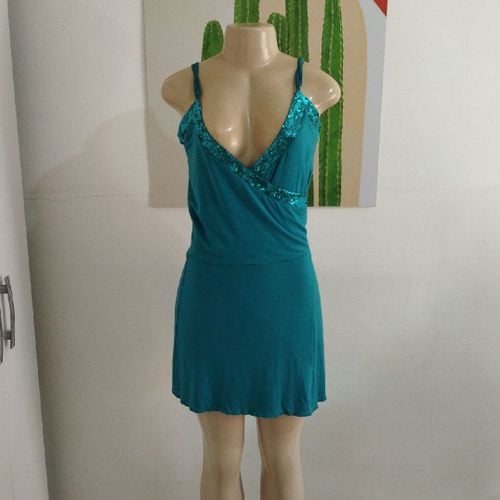 vestido lindo da denuncia tamanho p 117994026?action_source=32581&ref=home_home&rsp=1&rspix=1