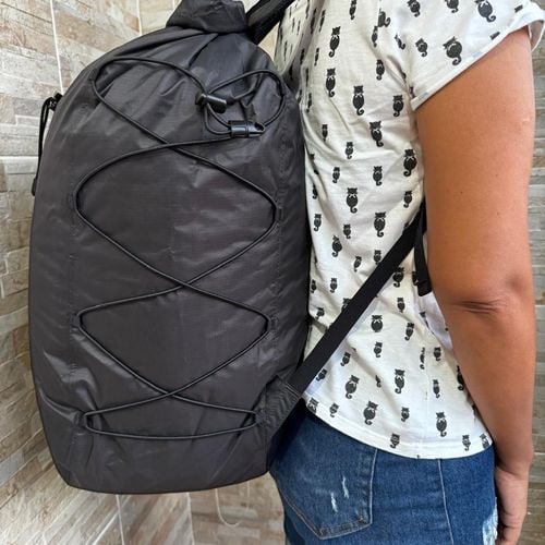 mochila saco impermeavel resistente a agua da marca helly hansen 134924914?action_source=67388&ref=home_home&rsp=1&rspix=1