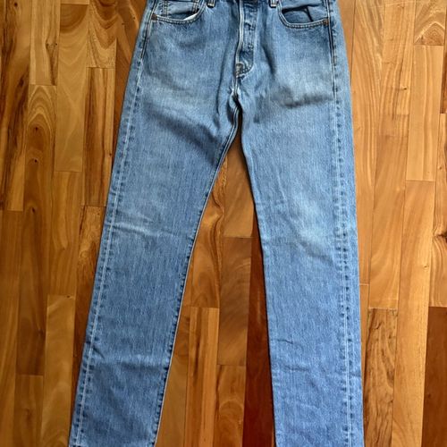 calca jeans masculina levis azul 150336543?action_source=67324&ref=home_home&rsp=1&rspix=1