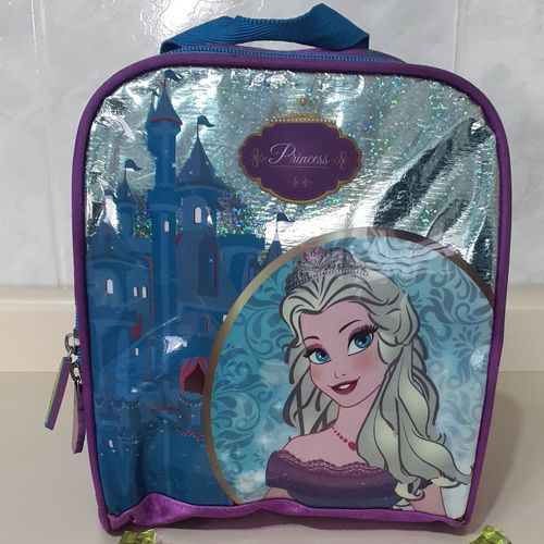 mochila pequena roxo com azul princess 86625613?action_source=66794&ref=home_home&rsp=1&rspix=1