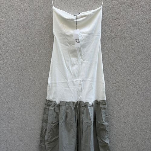 vestido zara tube combination poplin midi g 148625460?action_source=77124&ref=home_home&rsp=1&rspix=1