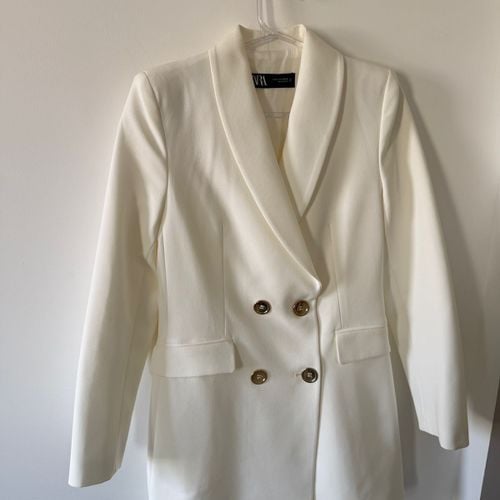 blazer zara feminino branco p 144973405?action_source=67222&ref=home_home&rsp=1&rspix=1