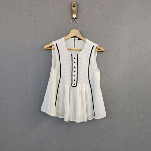blusa off white zara 147083163?action_source=75772&ref=home_home&rsp=1&rspix=1