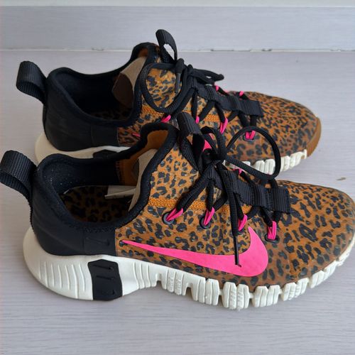 tenis nike metcon feminino 38 onca 147245117?action_source=72470&ref=home_home&rsp=1&rspix=1