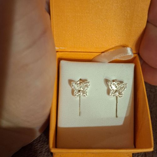 brinco vivara borboleta 134505880?action_source=67326&ref=home_home&rsp=1&rspix=1