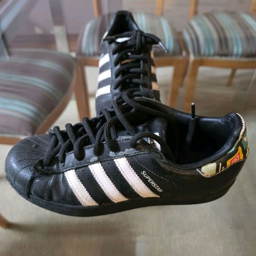 tenis adidas superstar preto tribal 150332755?action_source=76035&ref=home_home&rsp=1&rspix=1