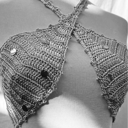 cropped carnaval croche prata brilho parte 134754816?action_source=67456&ref=home_home&rsp=1&rspix=1