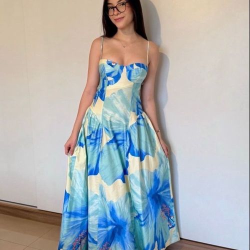 vestido farm cropped estampado vestida de flor azul gg 133175267?action_source=66827&ref=home_home&rsp=1&rspix=1