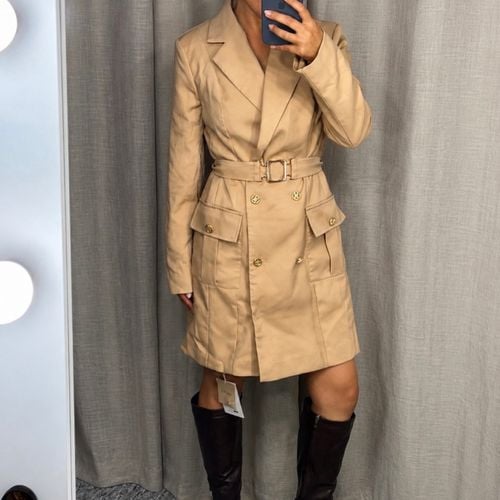 trench coat feminino bege m 144957600?action_source=31319&ref=home_home&rsp=1&rspix=1