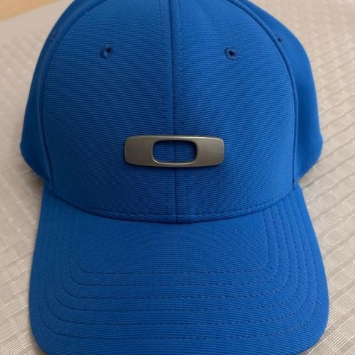 bone oakley gascan azul royal 144504339?action_source=72767&ref=home_home&rsp=1&rspix=1