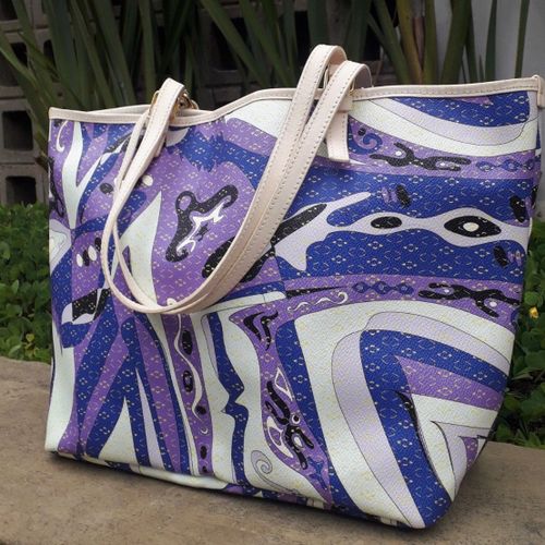 bolsa emilio pucci oroginal 133362614?action_source=68477&ref=home_home&rsp=1&rspix=1