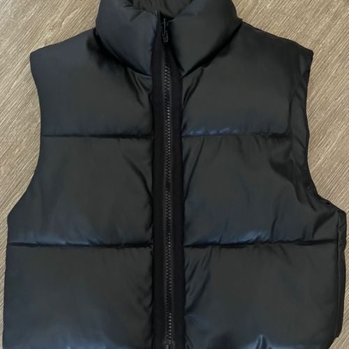 colete zara puffer preto p 147045279?action_source=75772&ref=home_home&rsp=1&rspix=1