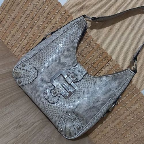 bolsa de ombro guess original em couro legitimo 140306652?action_source=71545&ref=home_home&rsp=1&rspix=1