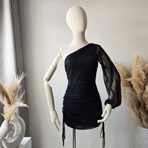 vestido tule preto r0500 134601419?action_source=64649&ref=home_home&rsp=1&rspix=1