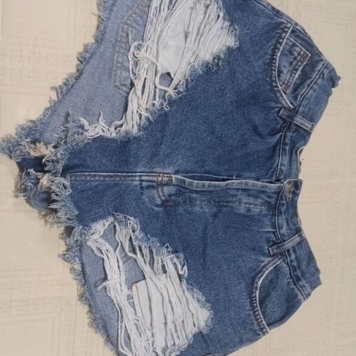 short jeans farm azul 38 148274150?action_source=76563&ref=home_home&rsp=1&rspix=1